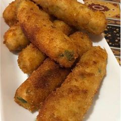 A picture of Chicken cheese fingers.