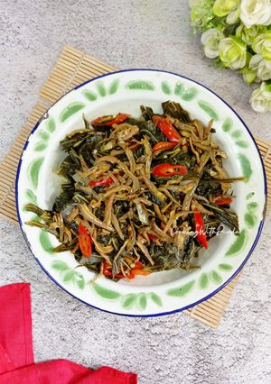 Foto resep Tumis Daun Singkong Teri