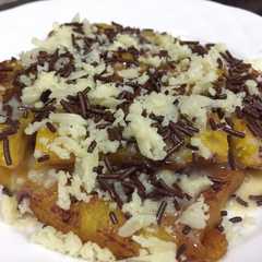 A picture of Pisang Keju.