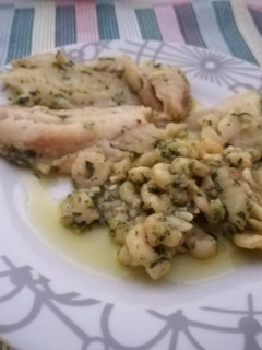 Una foto de Abadejo en salsa verde con gambas