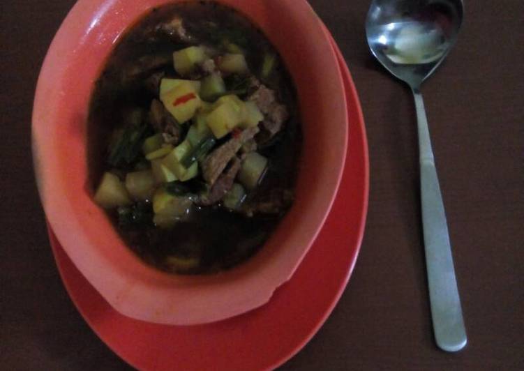 Bagaimana mengolah Rawon Daging Labu Siam, Lezat Sekali