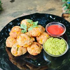 A picture of Corn & Rawa bolls law calory.