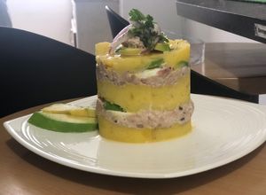 Una foto de Una casera Causa Limeña!