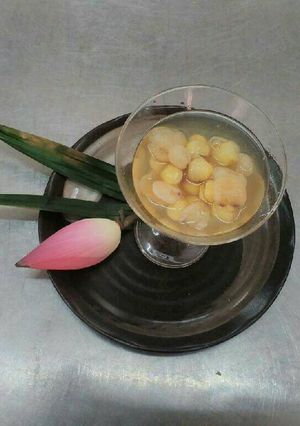 Hình của món Chè hạt sen nhãn nhục.