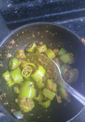 तडका मिर्ची (tadka mirchi recipe in Hindi) रेसिपी मुख्य फोटो