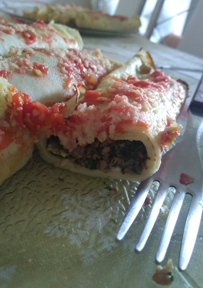 Una foto de Canelones de carne molida o carne picada con acelga