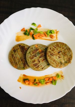 A picture of Millet flour vegetable uttapam.