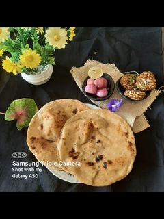 तंदूरी रोटी (Tandoori roti recipe in marathi) रेसिपी चे मुख्य फोटो 