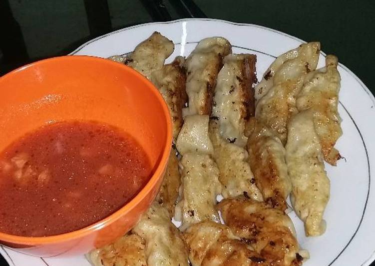 Kuotie/gyoza