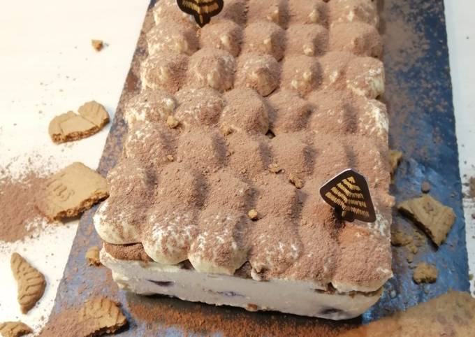 đBĂ»che Tiramisu Speculoos fruits rougesđ