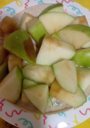 Una foto de Avena de pera y manzana