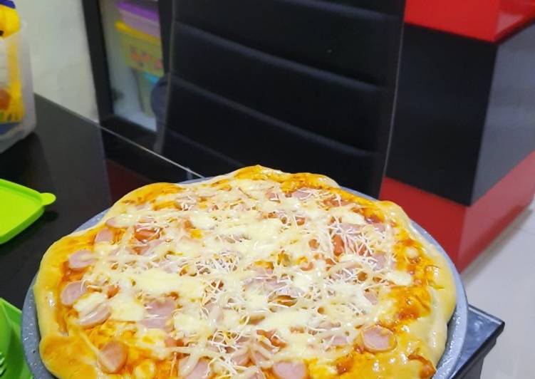 Pizza rumahan empuk, anti gagal