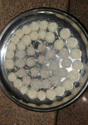 صورة لوصفة كرات جوز الهند بالفول السوداني