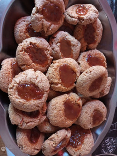 Una foto de Pepas integrales sin huevo de batata y dulce de leche