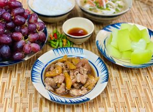 Hình của món Thịt Heo Kho Thơm (Dứa 🍍).