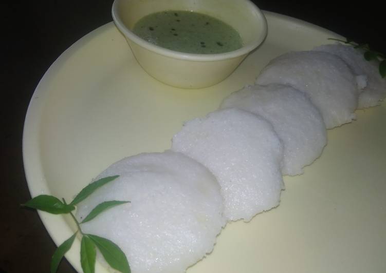 Recipe of Ultimate Idli coconut chutney