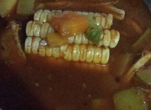 Una foto de Mole de olla con pollo