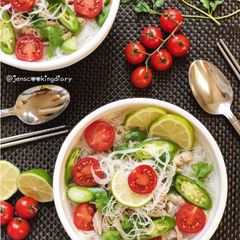 A picture of Thai Rice Noodles Soup.
