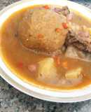 Caldo de bolas de plátano verde