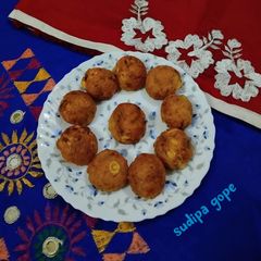 A picture of Corn Cheese Balls.