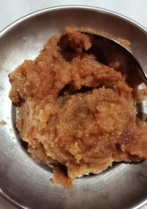 सिंघाड़े के आटे का हलवा (Singhare ke aate ka halwa recipe in hindi) रेसिपी मुख्य फोटो
