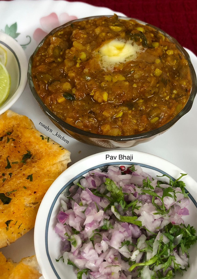 A picture of Pav Bhaji.