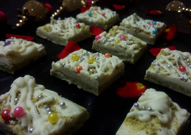 Pista chocolate burfi