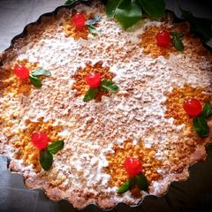 A picture of Apple crumble pie.