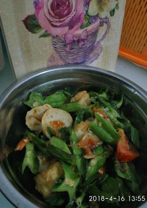 Foto resep Kecipir tumis terasi extra bakso ikan