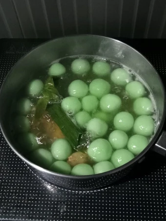 Cara Mudah Membikin Resep Wedang ronde yang Lezat Sekali Anti Ribet, Bisa Manjain Lidah