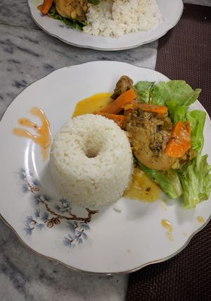 Una foto de Pollo con naranja y mostaza