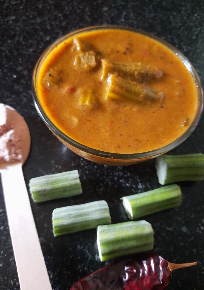 மசாலா முருங்கைக்காய் குழம்பு செய்முறை முக்கிய புகைப்படம்