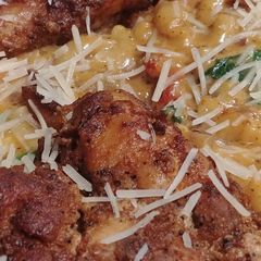 A picture of Tuscan Chicken Mac-n-Cheese.