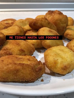 Una foto de Nuggets de pollo caseras.... (thermomix)