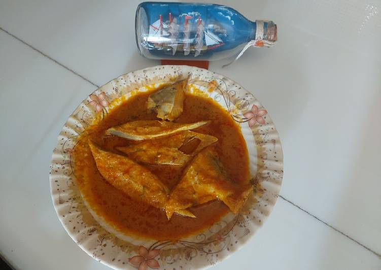 Recipe of Favorite Fish curry