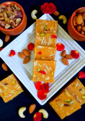 A picture of Chickpea flour burfi/ besan burfi.