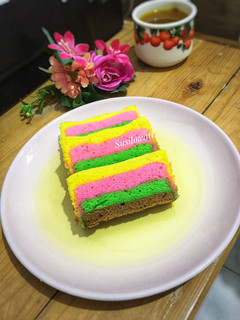 Foto resep Bolu Kukus Pelangi