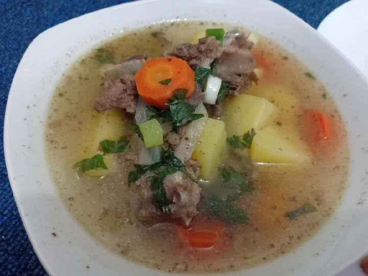 Langkah Gampang Membuat Resep Sup tulang sapi yang Menggugah Selera Anti Ribet, Uenak Banget