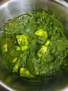 पालक पनीर (Palak paneer recipe in Hindi) रेसिपी मुख्य फोटो