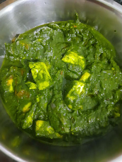 पालक पनीर (Palak paneer recipe in Hindi) रेसिपी मुख्य फोटो