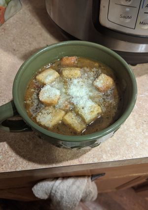 A picture of Veggie Beef Soup Instant Pot IP.