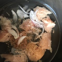 A picture of Boiled chicken.