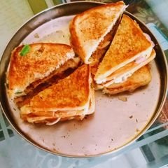 A picture of Cream Spread Sandwich.