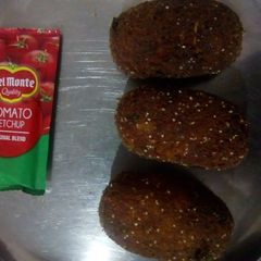 A picture of Paneer Cutlet.