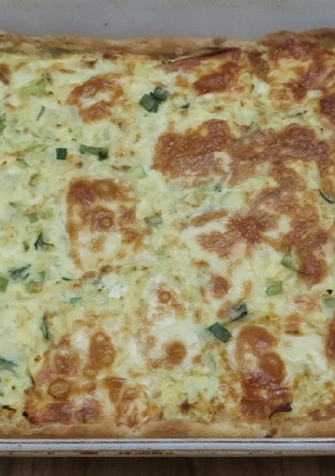Una foto de Tarta de zapallitos con masa integral casera