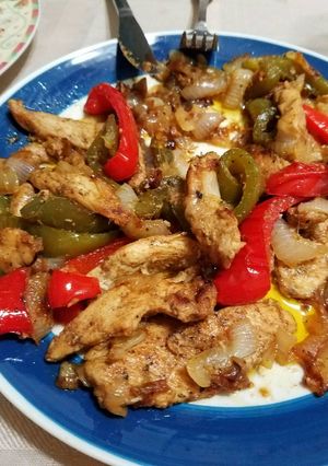 A picture of Chicken Fajitas.