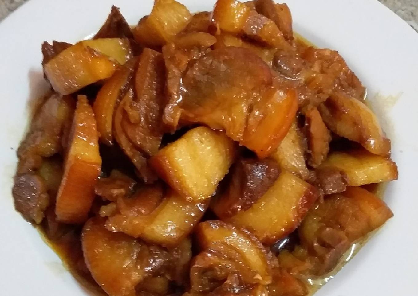 Babi kecap maknyuss