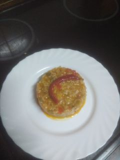 Una foto de Arroz con habas y pavo frito