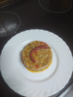 Una foto de Arroz con habas y pavo frito