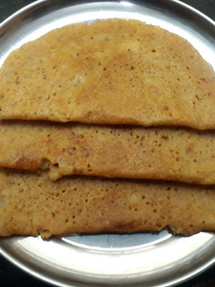 அடை தோசை(adai dosai recipe in tamil) செய்முறை முக்கிய புகைப்படம்
